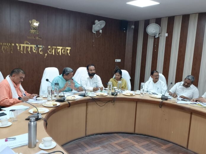 26 Encourage capable people to voluntarily remove their names from the food security scheme