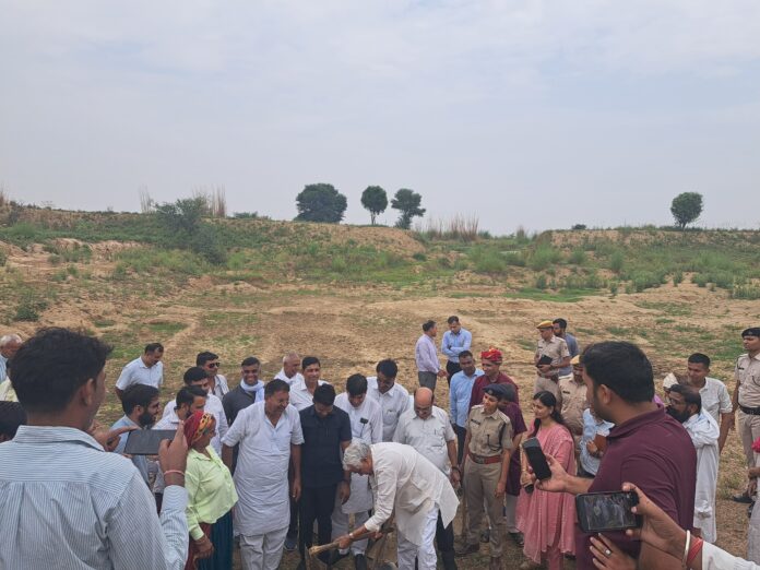 Minister-in-charge Dr. Kirori Lal Meena held a review meeting of the officers