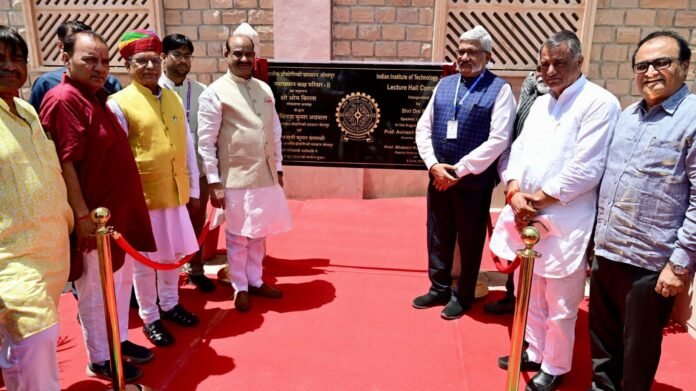 b66424f4-92f4-4e74-8b84-014f0d161c1f Opening ceremony