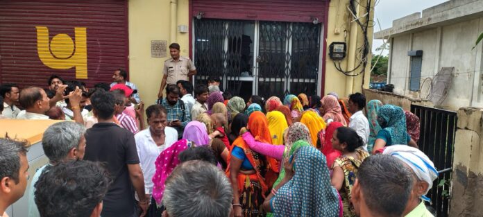 Family members and villagers reached the bank and created a ruckus