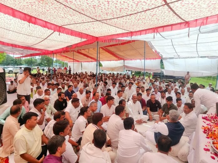 भाजपा के वरिष्ठ नेताओं व जनप्रतिनिधियों ने दी श्रद्धांजलि