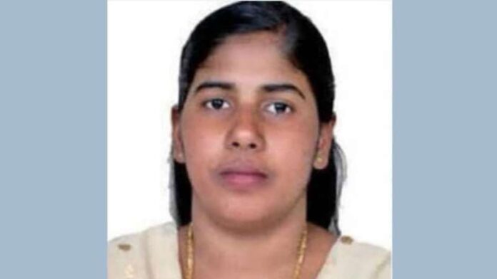 Nimisha_Priya.jpg