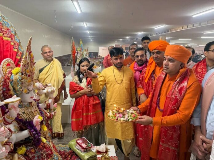 कार्यक्रम में महंत बालकनाथ