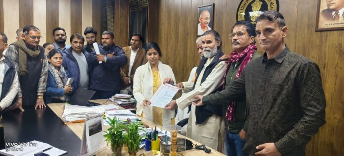 आईएएस संतोष वर्मा