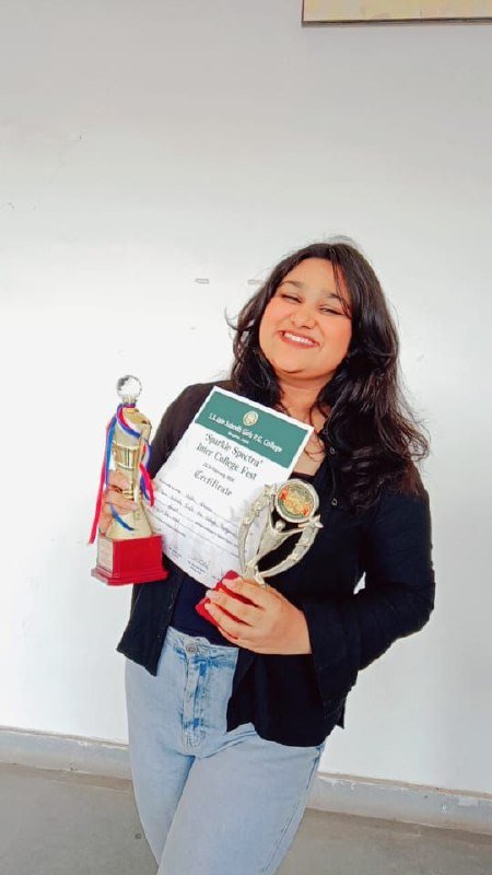 डांसर सिल्की शर्मा