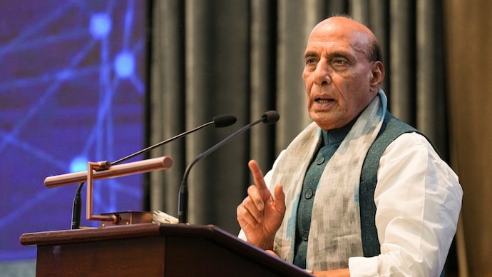 top-military-brass-on-alert-as-rajnath-singh-to-hold-key-meeting-081017846-16x9-1.jpeg