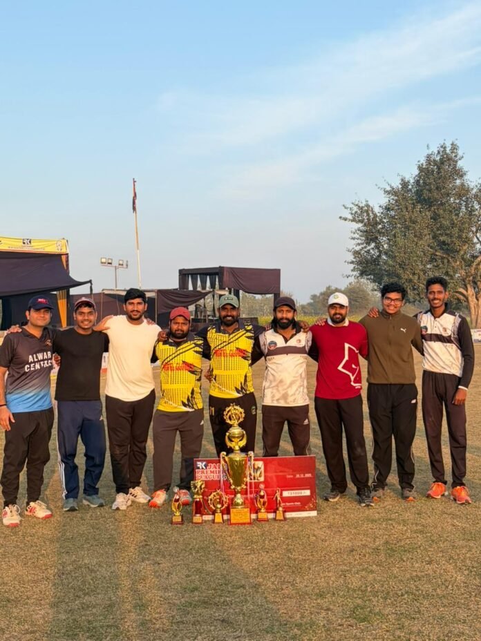 3333 खिलाड़ियों के साथ