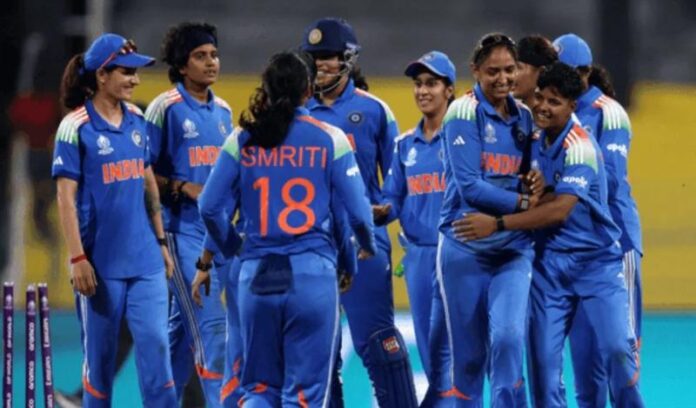women-cricket-Team.jpg