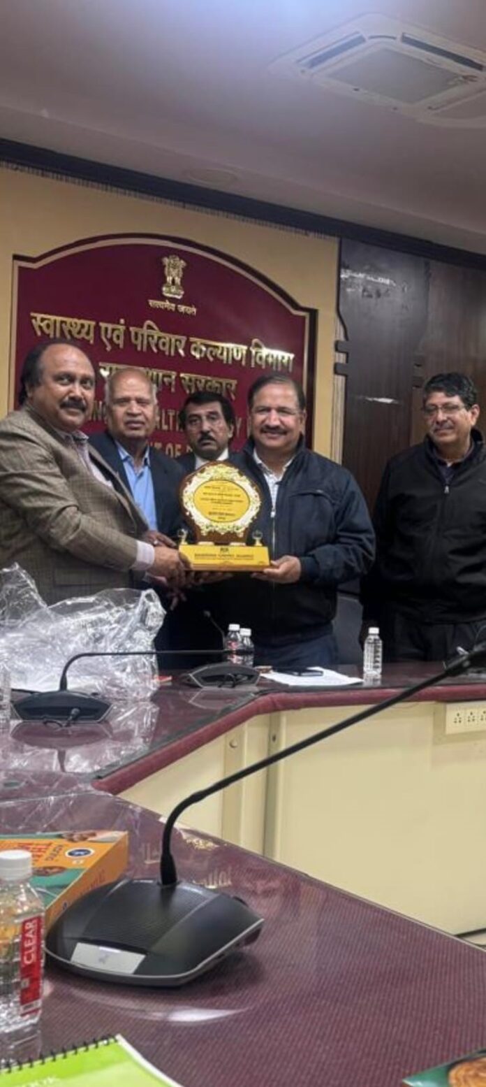 जिला सचिव सुरेश कुकरेजा