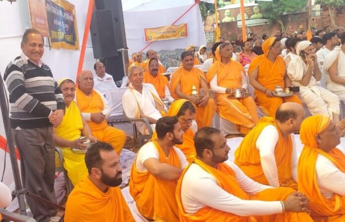 प्रसन्न सागर जी महाराज के सानिध्य में आयोजित धार्मिक अनुष्ठान