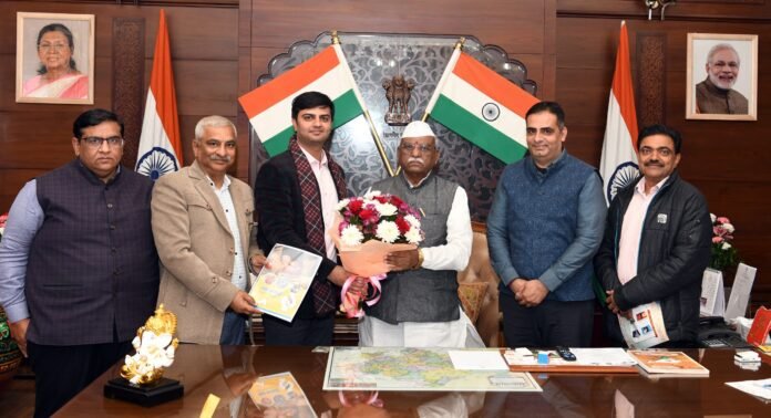 जयपुर में राज्यपाल से भेंट करते नेक कमाई फाउंडेशन का प्रतिनिधिमंडल