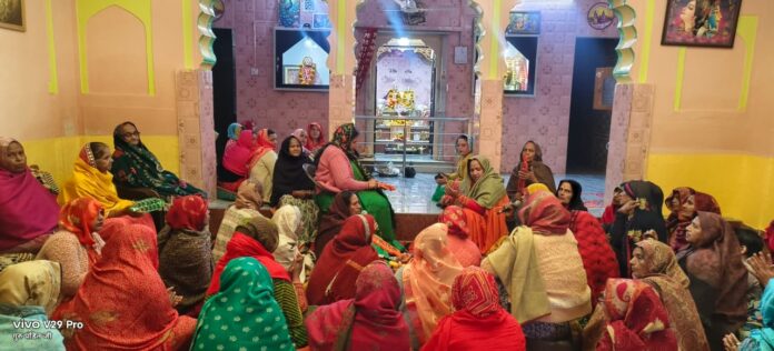 पौष बड़े कार्यक्रम में महिलाओं ने भी लिया भाग 