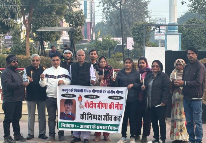 888 मृत्यु की निष्पक्ष जांच के लिए हुआ प्रदर्शन