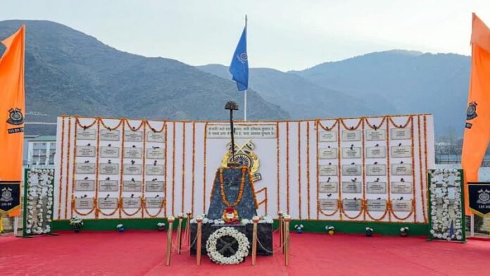 18-13.jpg पुलवामा हमला श्रद्धांजलि