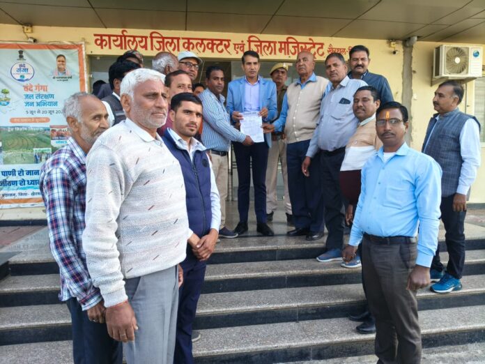 493 यूजीसी प्रमोशन एक्ट 2026 के विरोध में परशुराम सेना ने सौंपा ज्ञापन