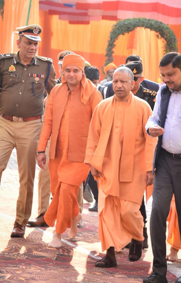 विधायक बालकनाथ योगी और सीएम योगी आदित्यनाथ