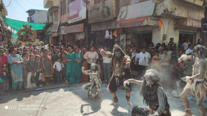 575 झांकी में भोले शंकर का सजीव नृत्य