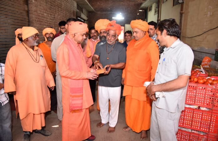 महंत बालकनाथ ने व्यवस्थाओं का निरीक्षण किया