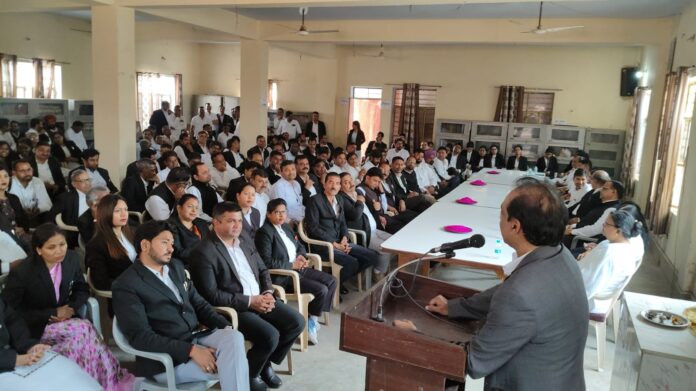 अलवर न्यायालय परिसर में होली मिलन समारोह