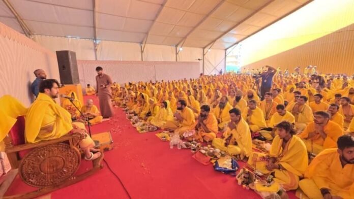 7-19.jpg बागेश्वर धाम में अंतरराष्ट्रीय कन्या विवाह महोत्सव