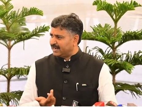 टीकाराम जूली ने विधानसभा में सरकार को घेरा