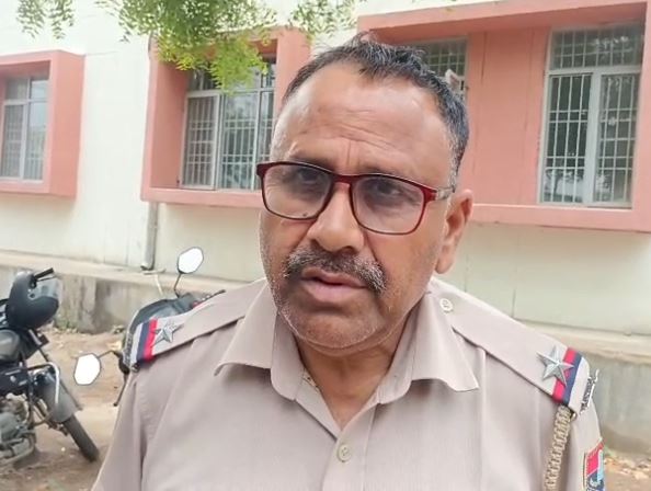 एएसआई रमेश चंद्र ने बताया कि सूचना मिलने पर पुलिस टीम तुरंत मौके पर पहुंची