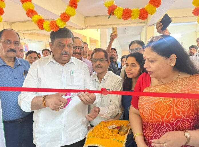 केंद्र का उद्घाटन कर कैंसर एवं अन्य रोगों की जांच सेवा का विधिवत शुभारंभ किया