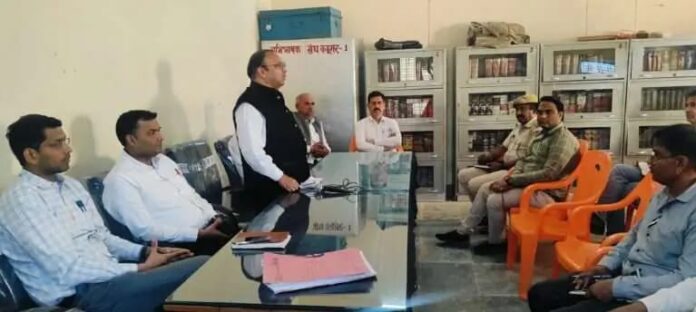 सचिव मोहन लाल सोनी की अध्यक्षता में बैठक