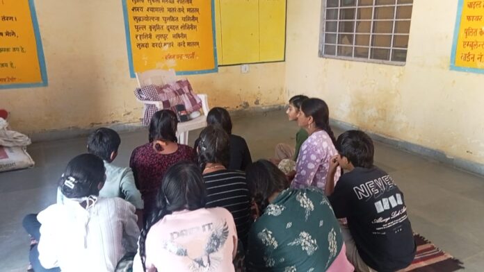 राजस्थानी जनजाति गौरव दिवस का राज्य स्तरीय कार्यक्रम छात्रावासों में लाइव प्रसारित किया गया