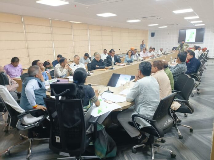 परामर्श प्रतिवेदन तैयार करने हेतु बैठक आयोजित