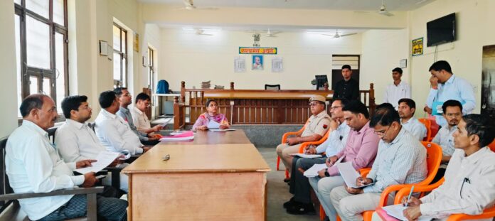 कठूमर में मेगा विधिक चेतना शिविर