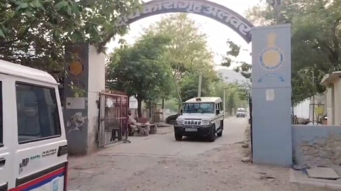 जेल प्रशासन की कार्यप्रणाली पर सवाल खड़े हो गए हैं