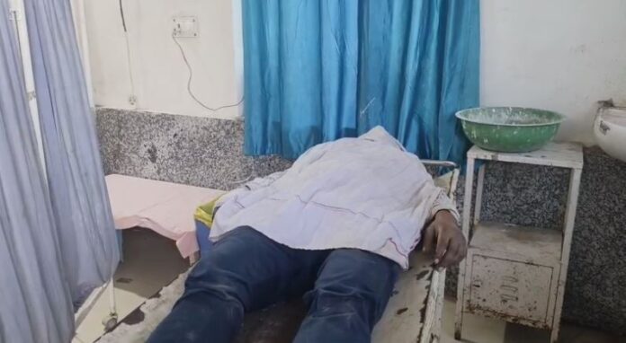 पोस्टमार्टम के लिए राजगढ़ सीएचसी की मोर्चरी में रखवा दिया