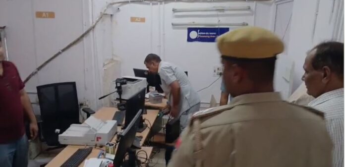 932 पुलिस प्रशासन और जांच एजेंसियां मामले की गंभीरता से जांच कर रही हैं