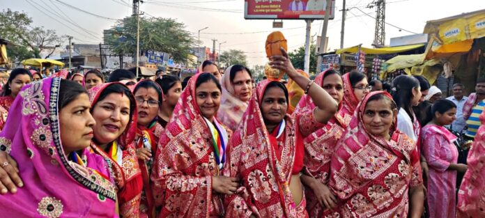 945 सकल जैन समाज ने आरती-पूजा कर विश्व शांति और समृद्धि की कामना की