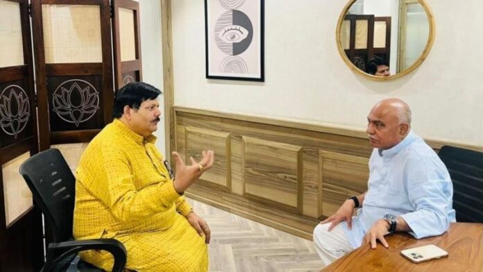 Hemant-Khandelwal-met-with-MLA-A.jpg
