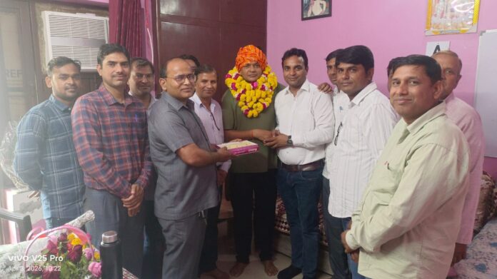 नवनियुक्त पीएमओ प्रेमचंद सैनी का उनके निवास पर सम्मान किया