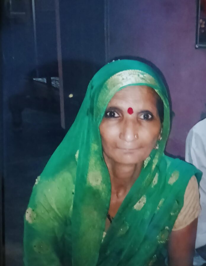 1051 मृतका की पहचान मीरा, निवासी बानसूर गोता शाहपुर