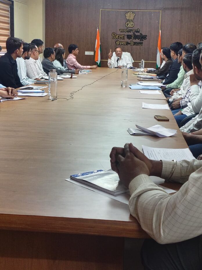 खैरथल तिजारा स्वच्छता बैठक में केके गुप्ता