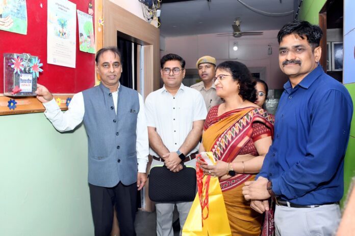 बीएल पब्लिक स्कूल में साइबर सुरक्षा एवं विधिक जागरूकता कार्यक्रम