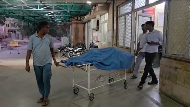 1144 ट्रक की टक्कर से मजदूर की मौत