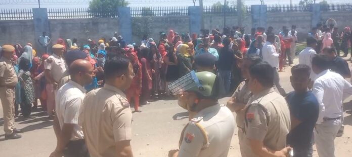 1161 सुप्राजीत कंपनी श्रमिक प्रदर्शन