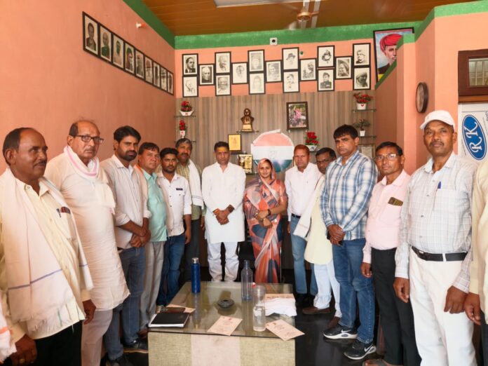 संजना जाटव ने ‘संगठन बढ़ाओ-लोकतंत्र बचाओ’ अभियान के तहत बैठक की