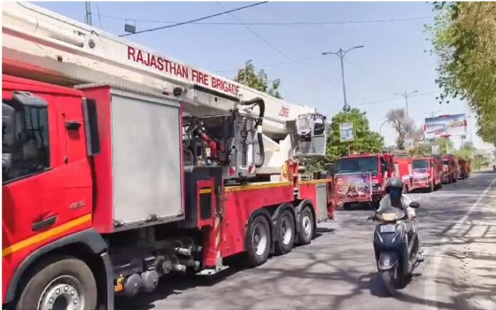 फायर वीक के दौरान मॉक ड्रिल, जागरूकता अभियान