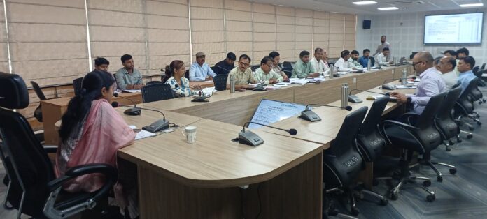 फ्लैगशिप योजनाओं की समीक्षा बैठक