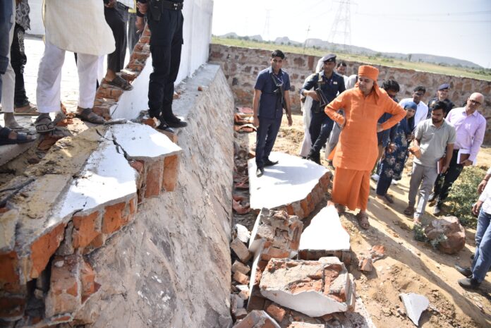 बालकनाथ योगी ने अधिकारियों को त्वरित समाधान के निर्देश दिए