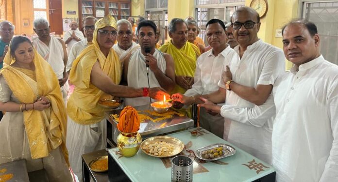 गायत्री नगर में तीन दिवसीय वार्षिकोत्सव