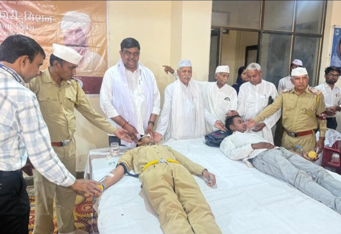 मंत्री संजय शर्मा ने किया उत्साहवर्धन