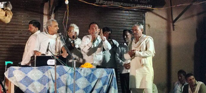 ढ़पाली राग में नगाड़ों की स्वर-ताल के साथ प्रस्तुत किए गए