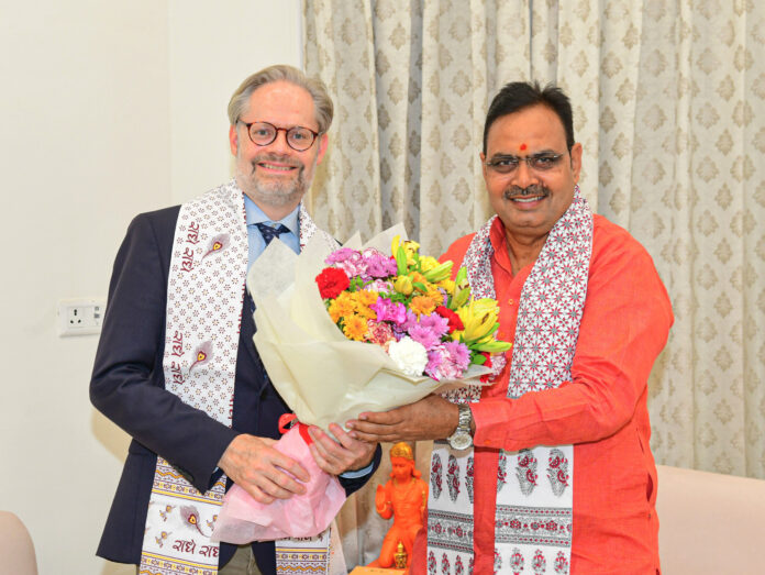 मुख्यमंत्री से डेनमार्क राजदूत की मुलाकात